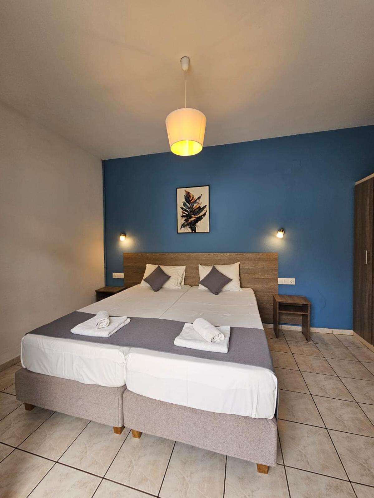Gardelis Gardens Apartment Benitses  Ruang foto
