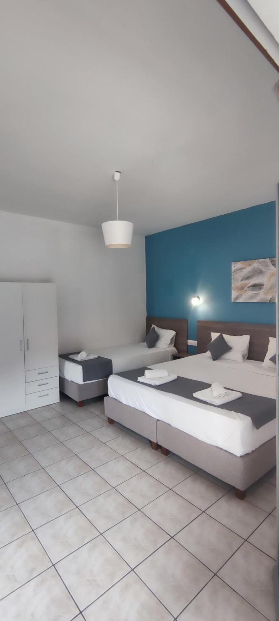 Gardelis Gardens Apartment Benitses  Ruang foto
